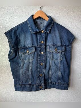 Bebe Women’s M Denim Vest Jean Jacket Sleeveless Button Front Y2K Blue